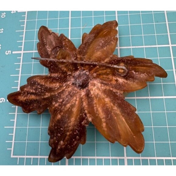 Vintage Plastic Floral Brooch with Faux Pearl Center - Picture 3 of 3